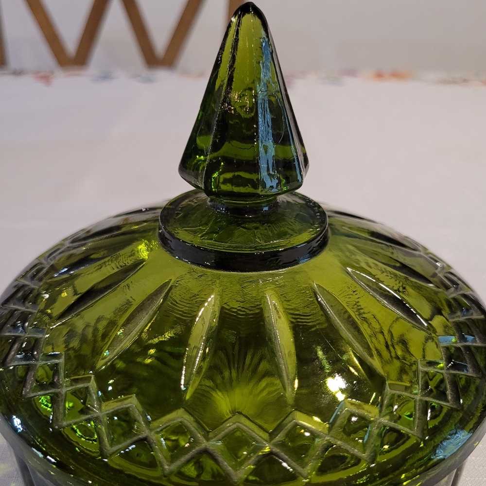 Vintage Indiana Glass Princess Pattern Lidded Candy Dish Green - Picture 8 of 9